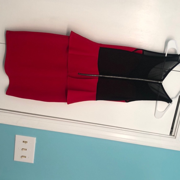 Cute red dress with mesh! - Picture 3 of 3